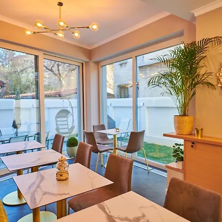 Pergola Boutique 4* Bucharest
