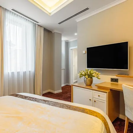 Pergola Boutique 4* Bükreş