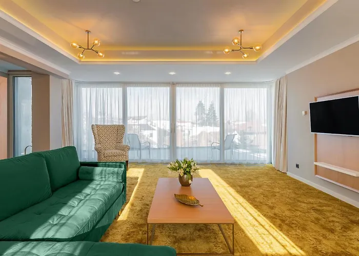 מלון Pergola Boutique 4*