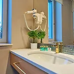 Pergola Boutique Otel Bükreş