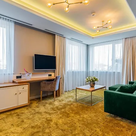 Pergola Boutique Готель Бухарест