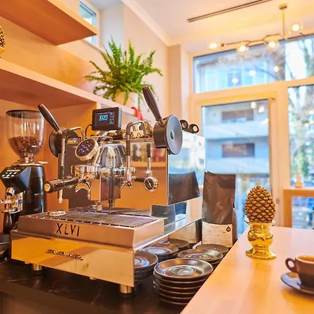 Pergola Boutique ブカレスト